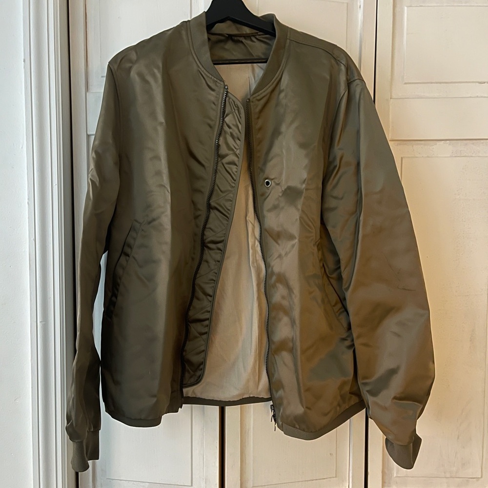 Men's Olive Green Bomber Jacket - Lightweight Casual Coat